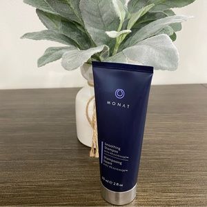 Monat Smoothing Shampo with Rejuveniqe